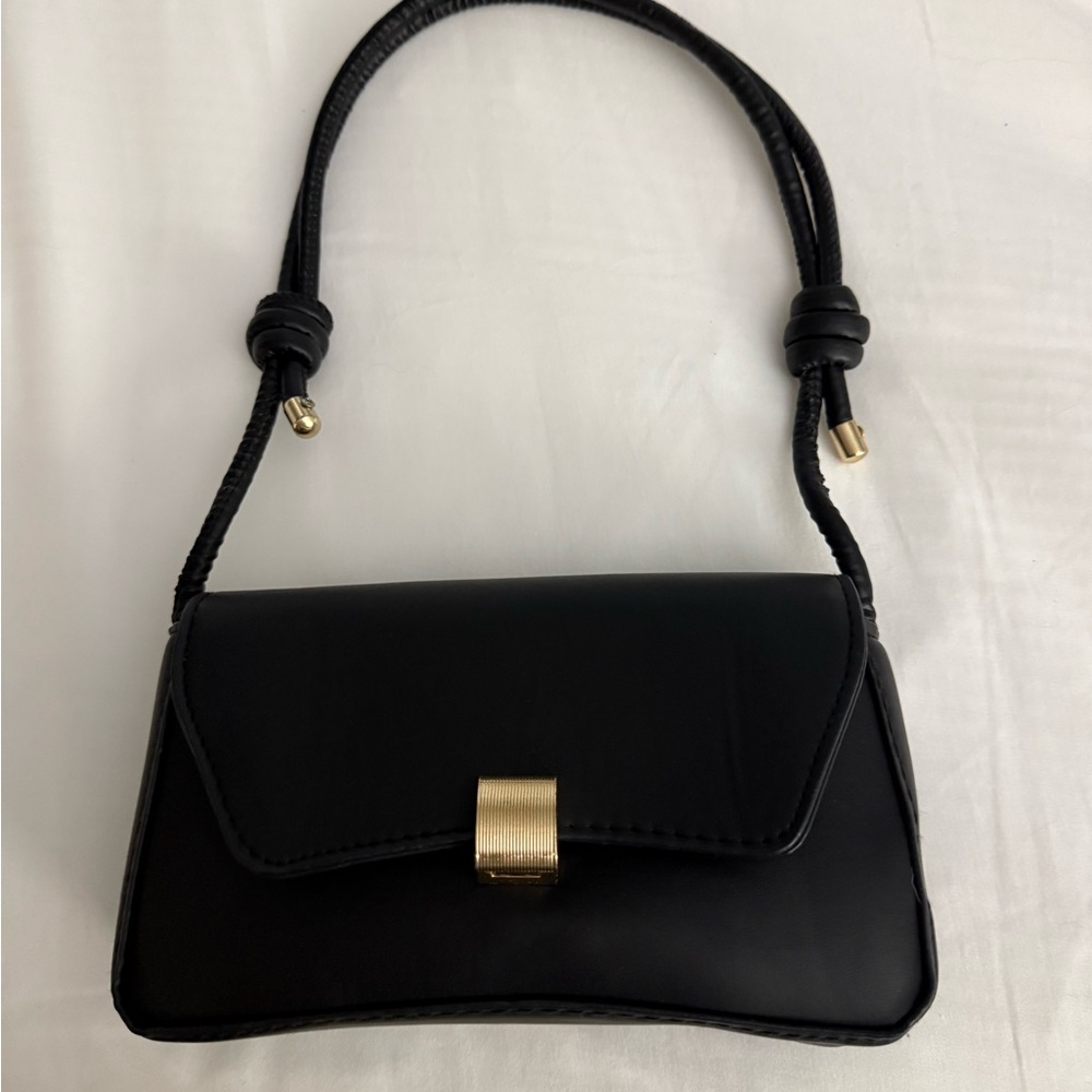 Elegant Black Women's Bag
